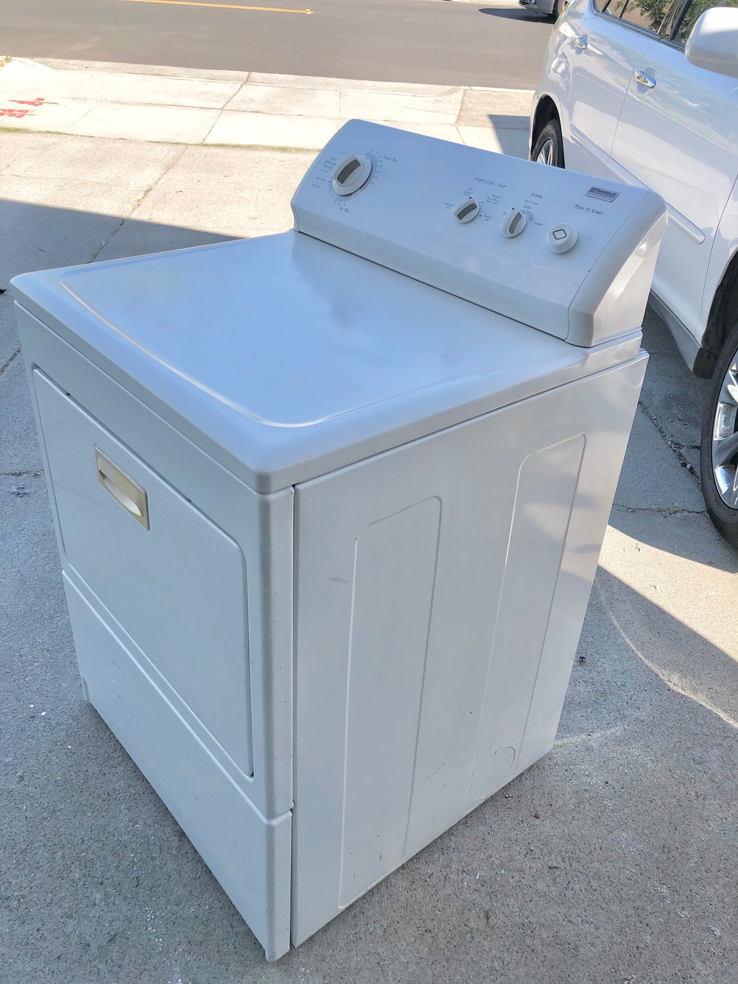 27 INCH Kenmore 220V Front Load Electric Dryer , White , Used Condition