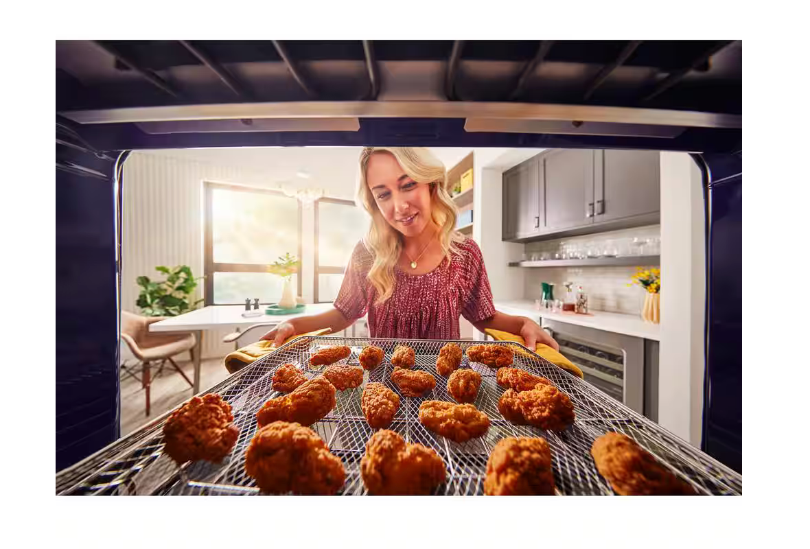 27 INCH KitchenAid KOED527PSS Double Electric Wall Oven 8.6 Cu. Ft. Total Oven Capacity, Air Fry, Even-Heat True Convection, Preheat, Integrated Meat Thermometer, Self-Close Doors, Self-Cleaning, Sabbath Star-K Stainless Steel * New Open Box *