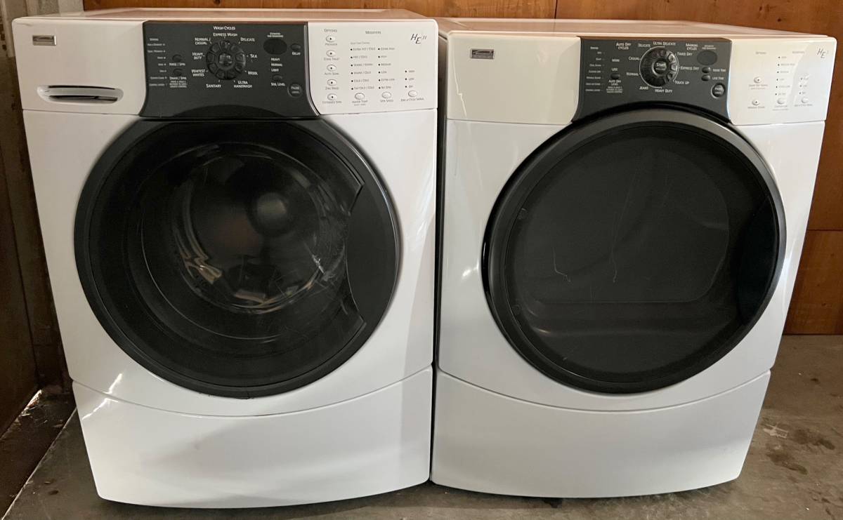 27 Inch Kenmore Elite Front Load Washer Gas Dryer Set , White Used Condition