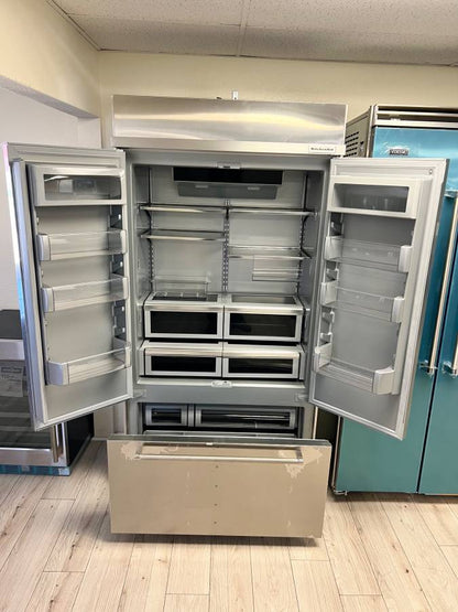 42 INCH KitchenAid KBFN502ESS Built-In French Door Refrigerator * NEW OPEN BOX * 24.2 cu. ft. Capacity,  4 Glass Shelves, Preserva Food Care System,  Automatic Ice Maker, Platinum Interior, LED, Door Open Alarm, Sabbath Mode,  ENERGY STAR Stainless Steel
