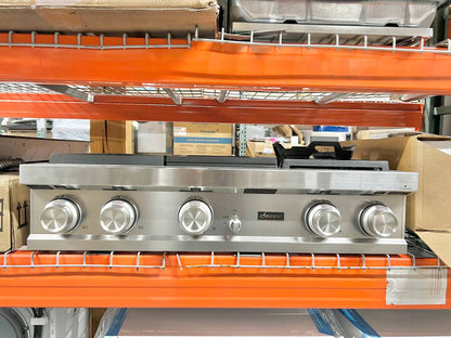 36 INCH Dacor Contemporary  DTT36M974LS  Gas Rangetop * New Open Box * 4 Sealed Burners, Continuous Grates, Auto Connected Hood, Simmer Sear Burners, Illumina Knobs, Electric Griddle , Stainless Steel, Natural Gas