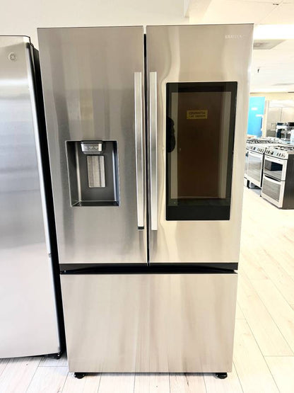 36 INCH Samsung RF32CG5900SRAA FAMILY HUB ! Refrigerator LCD Screen * New Open Box * Refrigerator Family Hub 30 Cu Ft ,  Dual Auto Ice Maker , Wi-Fi , ADA Compliant ,  ENERGY STAR Certified , Fingerprint Resistant , Stainless Steel.