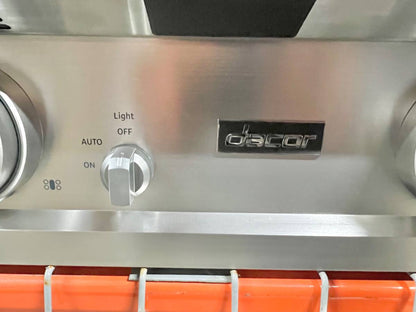 36 INCH Dacor Contemporary  DTT36M974LS  Gas Rangetop * New Open Box * 4 Sealed Burners, Continuous Grates, Auto Connected Hood, Simmer Sear Burners, Illumina Knobs, Electric Griddle , Stainless Steel, Natural Gas