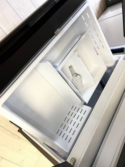 36 INCH Samsung RF32CG5900SRAA FAMILY HUB ! Refrigerator LCD Screen * New Open Box * Refrigerator Family Hub 30 Cu Ft ,  Dual Auto Ice Maker , Wi-Fi , ADA Compliant ,  ENERGY STAR Certified , Fingerprint Resistant , Stainless Steel.