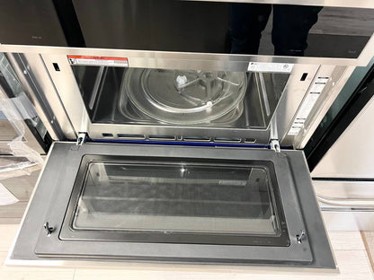 30 INCH LG WCEP6427F Microwave Wall Oven Combo * NEW OPEN BOX * Built In Smart Combination Wall Oven ,  6.4 Cu Ft , True Convection , AIR FRY , Thin Q ,  Backlift Touch Glass Controls , Infrared Heating ,  Speed Oven , Stainless Steel .