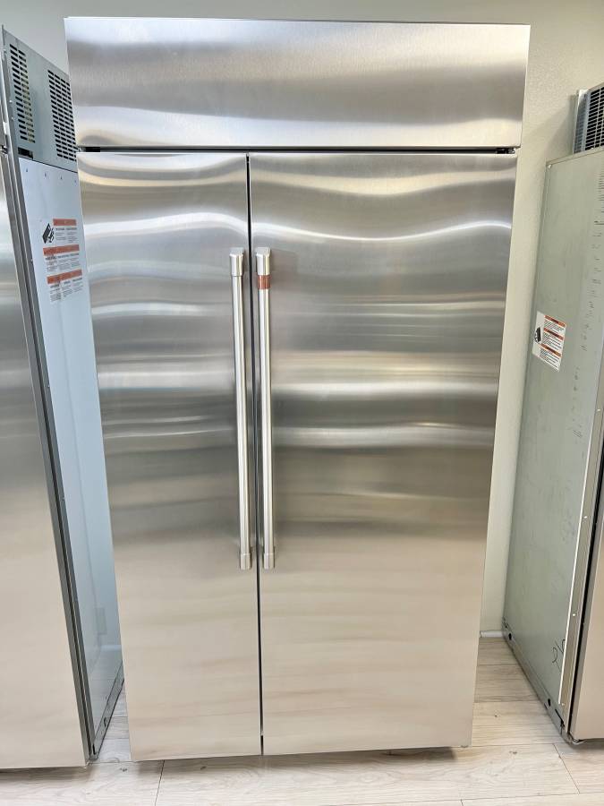 42 Inch GE Cafe CSB42WP2NKS1 Built-In Side by Side Refrigerator New * Open Box 25.2 Cu. Ft. , Showcase LED Lighting, WiFi Connect Technology, Large Door Bins, Ice Maker, CSA, UL Listed Sabbath Mode .