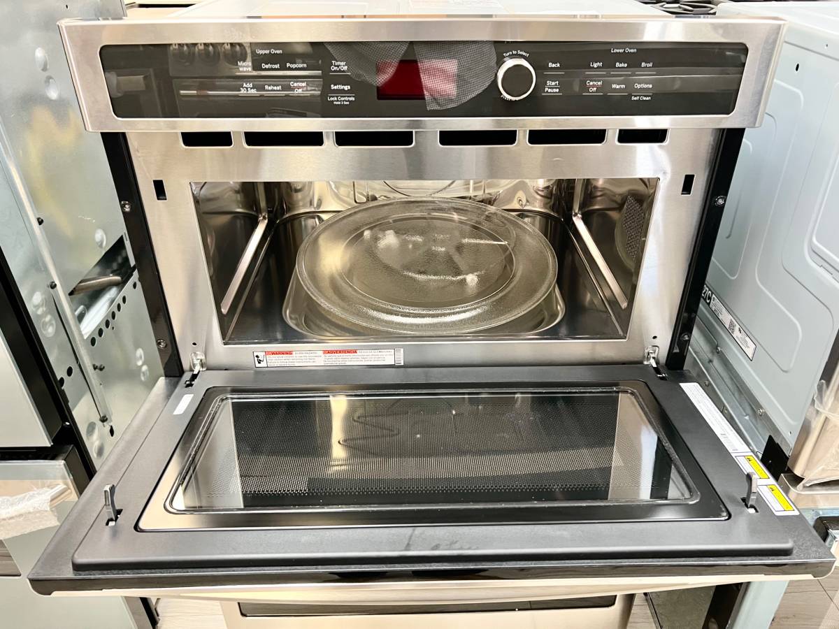 27 INCH GE JK3800SHASS Combination Microwave Wall Oven New Open Box * Built In ,  Sensor Cooking Controls , Bake Element , Broil Element,  Glass Touch Controls , GE Fits Guaranteed !  Self Clean with Steam , Stainless Steel .