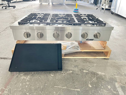 48 INCH Dacor  HRTP486SNG RangeTop with 6 Sealed Burners, Continuous Grates, Simmer Sear Burners, Perma-Flame, Illumina Knobs, Smart Flame, Griddle, New Open Box , Natural Gas