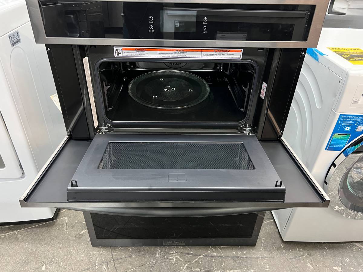 30 Inch Frigidaire GCWM3067AD Combination Electric Wall Oven Air Fry, 7.0 Cu. Ft. , Convection Oven, Steam and Self Clean, Slow Cook, Steam Bake, Microwave Oven Combo, Black Stainless Steel * New Open Box *