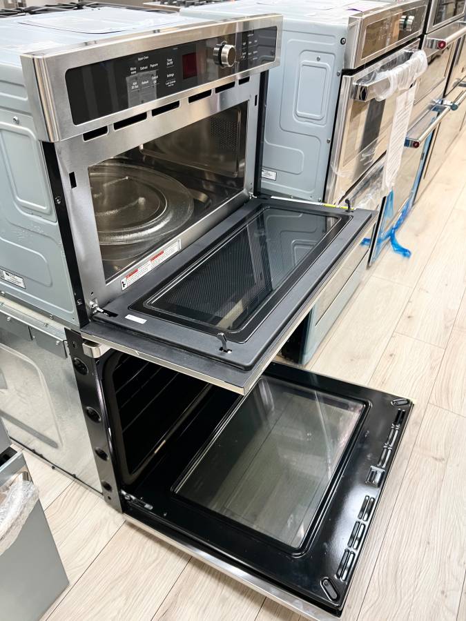27 INCH GE JK3800SHASS Combination Microwave Wall Oven New Open Box * Built In ,  Sensor Cooking Controls , Bake Element , Broil Element,  Glass Touch Controls , GE Fits Guaranteed !  Self Clean with Steam , Stainless Steel .