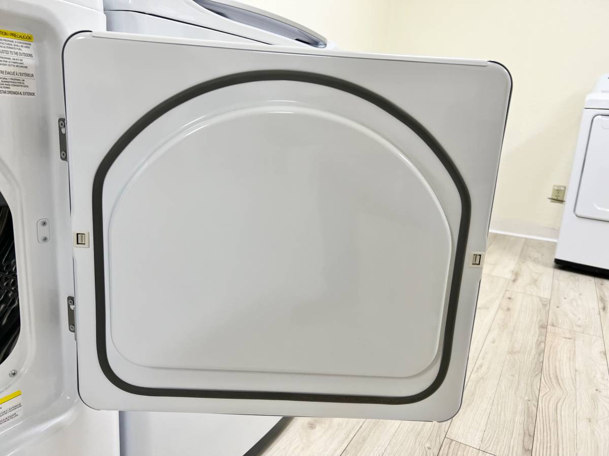 27 Inch Insignia Top Load Washer Machine 4.2 Cu Ft , Gas Dryer 6.7 CU Ft SET , New Open Box