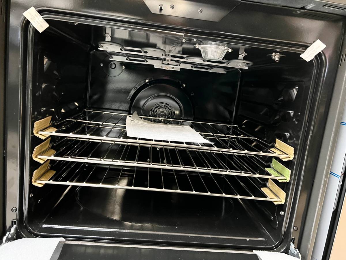 30 Inch GE Profile PSS93YP9FS Slide-In Electric Range New Open Box * 5.3 Cu Ft True Convection Oven , Storage Drawer ,  100 Warming Zone , Steam Clean , Wi-Fi ,  Adjustable Oven Racks ,  Fingerprint Resistant Stainless Steel .