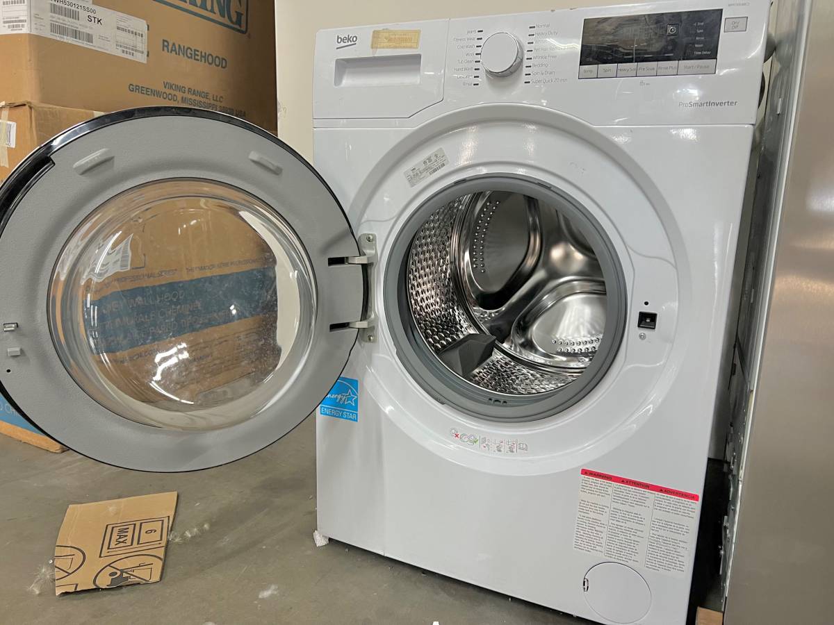 24 INCH Beko WMY10148C2 Front Load Washer Machine White * New Open Box * 2.5 Cu. Ft.,  16 Wash Cycles, 1400 RPM Spin, Pet Hair Removal Plus Cycle,  Wool Wash, Child Lock, Stainless Steel Drum,  Energy Star Qualified , White .