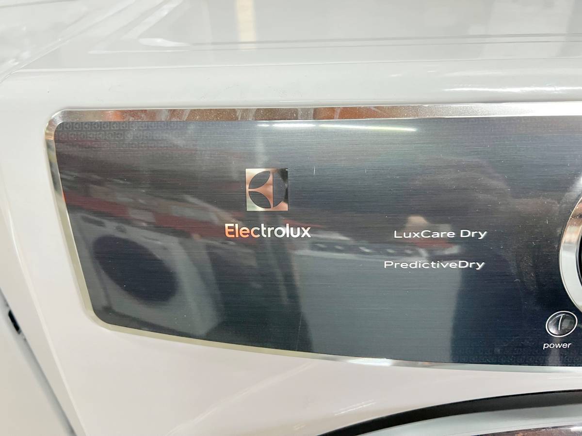 27 INCH Electrolux  EFMG627UIW Gas Dryer 8.0 Cu. Ft. 9 Dryer Programs,  Delay Start, ENERGY STAR,  Island White * New Open Box *