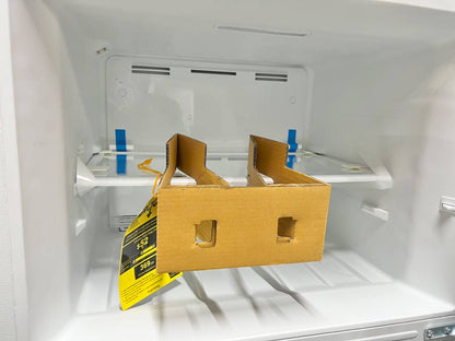 30 INCH Insignia 18 Cu. Top Freezer White Refrigerator * New Open Box *
