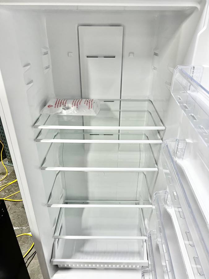 33 INCH Element EHUF21CECW Upright Convertible Freezer or Refrigerator - $850 (ApplianceRestore.com)