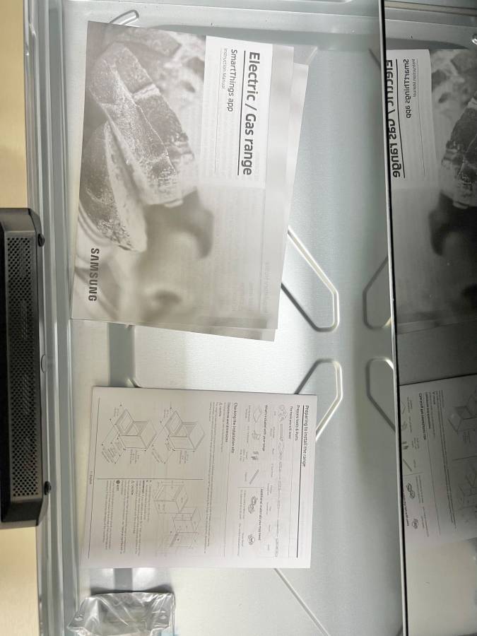30 INCH Samsung BESPOKE NSI6DG9300SR Slide-In Induction Range 6.3 Cu. Ft. Oven, Air Fry,  Convection, Auto Conversion, Proof,  Storage Drawer, Self  Steam Clean, Sabbath,  ADA , ENERGY STAR  * New Open Box  *