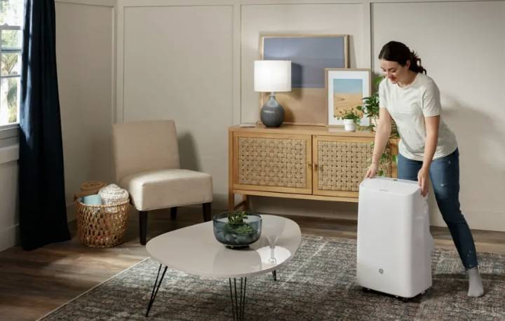 GE 450 Sq. Ft. 10,400 BTU Smart Portable Air Conditioner White * New Open Box * 3 in 1 Portable Air , Wi-Fi , Auto Evaporation , Remote Control , LED Controls , 24 Hr Timer , Continuous Fan , Window Installation Kit ,