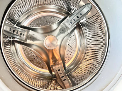 27 INCH LG WM2487HWM TROMM Front Load Washer 4.0 cu. ft. White , Used Condition , 1200 RPM . Direct Drive , Ultra Capacity , Never Rust Stainless Drum , HE , Roller Jets , 9 Washing Programs, 5 Temp Level,Remote Monitor,Stackable,LED,Chrome Rimmer Door