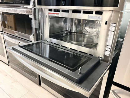 30 INCH LG WCEP6427F Microwave Wall Oven Combo * NEW OPEN BOX * Built In Smart Combination Wall Oven ,  6.4 Cu Ft , True Convection , AIR FRY , Thin Q ,  Backlift Touch Glass Controls , Infrared Heating ,  Speed Oven , Stainless Steel .