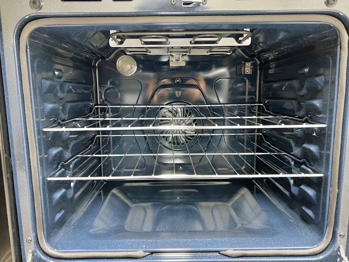 30 INCH Samsung BESPOKE NSI6DG9300SR Slide-In Induction Range 6.3 Cu. Ft. Oven, Air Fry,  Convection, Auto Conversion, Proof,  Storage Drawer, Self  Steam Clean, Sabbath,  ADA , ENERGY STAR  * New Open Box  *