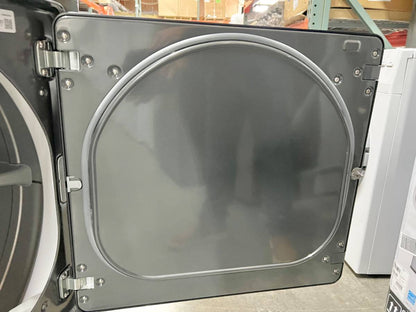 27 INCH LG  DLG6101M Ultra Large Gas Dryer with 7.3 cu ft Capacity, Rear Control Sensor Dry, Intelligent Electronic Knobs, Lo Decibel Energy Star * New Open Box *