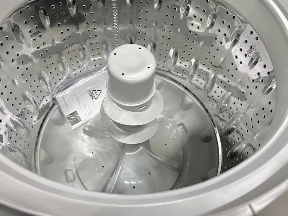 27 INCH Insignia 4.1 Cu. Ft. High Efficiency Top Load Washer White New * Open Box * 4.1 Cu Ft 11 Washing Programs Child Lock Delay Start  Eco Warm Cold Hot High Efficiency Energy Star