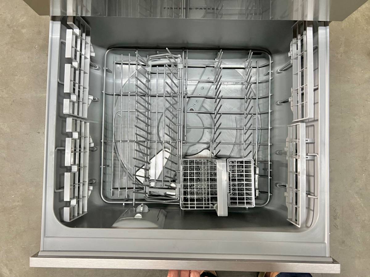 24 INCH Fisher & Paykel DishDrawer Series  DD24DCTX9N Full Console Double DishDrawer 14 Place Setting, 15 Wash Cycles, 3 Wash Modifiers, 6 Wash Programs, Sanitize, Cutlery Basket, Child Lock,44 dBA Energy Star Stainless