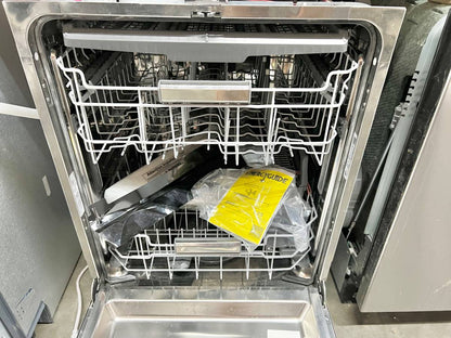 24 INCH GE MONOGRAM ZDT925SPNSS Fully Integrated Dishwasher Hard Food Disposer,  Quick Wash, Sabbath, LED, Deep Clean Silverware Jets,  Steam + Sani, 90+ Spray Jet Wash System Stainless Steel, Statement Handle .
