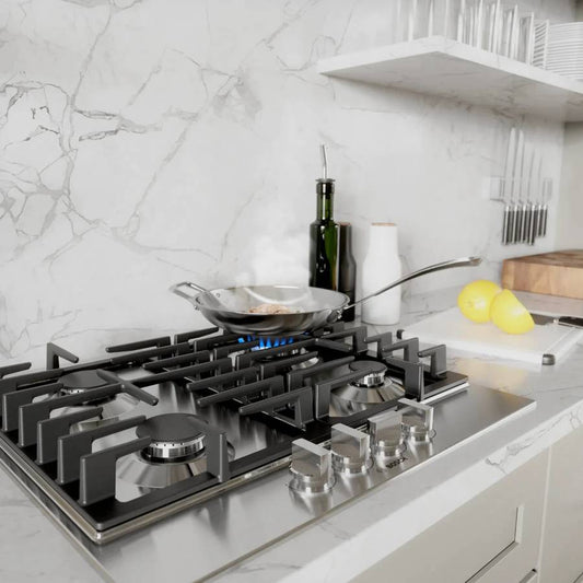 24 INCH Bosch 500 Series  NGM5458UC Gas Cooktop * New Open Box *  4 Sealed Burners, Continuous Cast Iron Grates, Heavy-Duty Stainless-look Metal Knobs, One-Piece Stainless Steel Design, and ADA Compliant