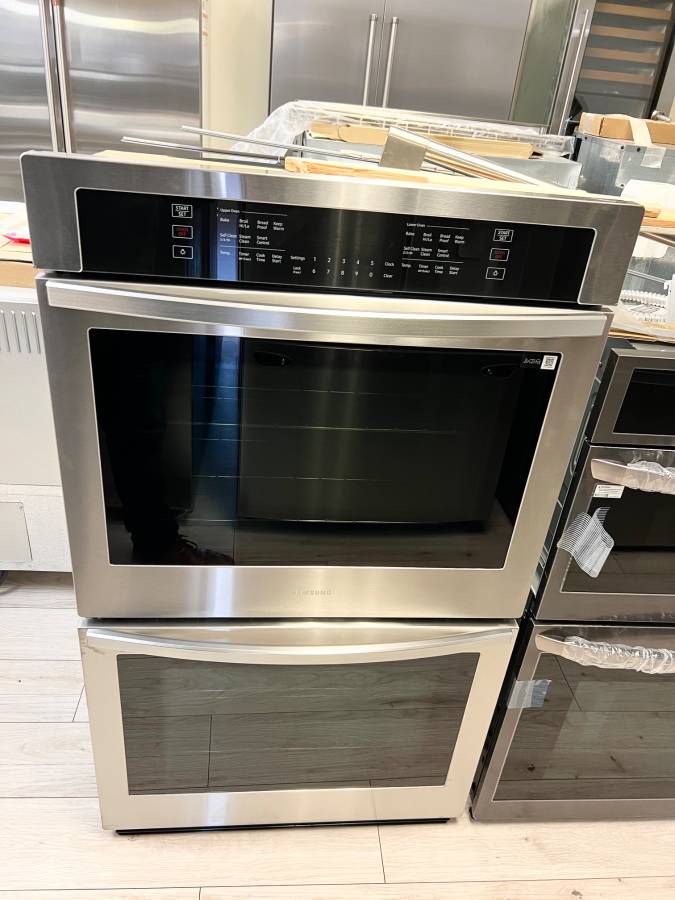 30 INCH Samsung NV51T5511DS Double Wall Oven * New Open Box *  10.2 Cu Ft , Wi-Fi ,  Steam Clean , Self Clean , Broiler , Proofing ,  Warming , Child Safety Lock , Sabbath , Stainless Steel .