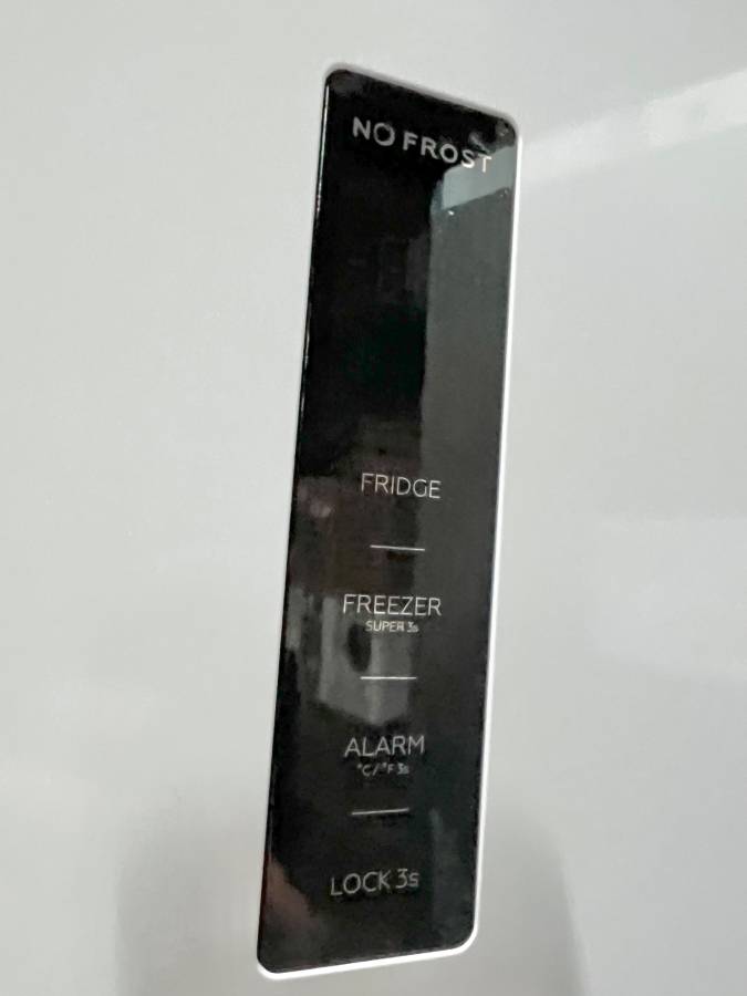 33 INCH Element EHUF21CECW Upright Convertible Freezer or Refrigerator - $850 (ApplianceRestore.com)