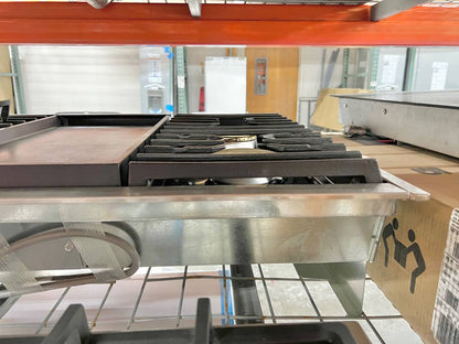 36 INCH Dacor Contemporary  DTT36M974LS  Gas Rangetop * New Open Box * 4 Sealed Burners, Continuous Grates, Auto Connected Hood, Simmer Sear Burners, Illumina Knobs, Electric Griddle , Stainless Steel, Natural Gas