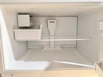 33 Inch Maytag Top Freezer Refrigerator , M1TXEMMWQ , ICE MAKER , Used Condition , OFF WHITE ,