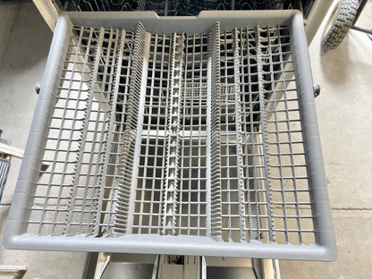 24 INCH Bosch Built In Dishwasher White , Stainless Steel Inside , Used Condition