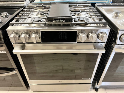 30 INCH LG Studio LSGS6338F Slide-In Gas Smart Range 5 Sealed Burners,6.3 cu. ft. Oven,Storage Drawer, Air Fry, Bake Convection, InstaView Window, Wi-Fi,, Voice Control,Ultra Heat Burner Stainless Steel * New Open Box *