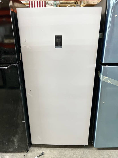 28 INCH Insignia 13.8 Cu. Ft. NSUZ14WH0 Upright Freezer * New Open Box * Convertible to Refrigerator , Interior Light , Energy Star , White ,  0 F to 110F