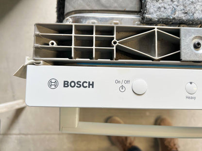 24 INCH Bosch Built In Dishwasher White , Stainless Steel Inside , Used Condition