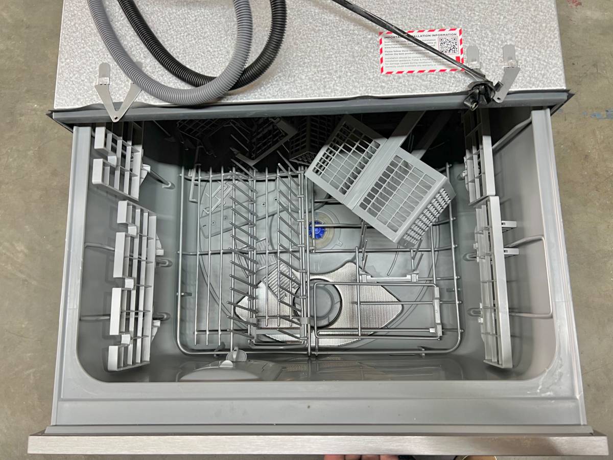 24 INCH Fisher & Paykel DishDrawer Series  DD24DCTX9N Full Console Double DishDrawer 14 Place Setting, 15 Wash Cycles, 3 Wash Modifiers, 6 Wash Programs, Sanitize, Cutlery Basket, Child Lock,44 dBA Energy Star Stainless