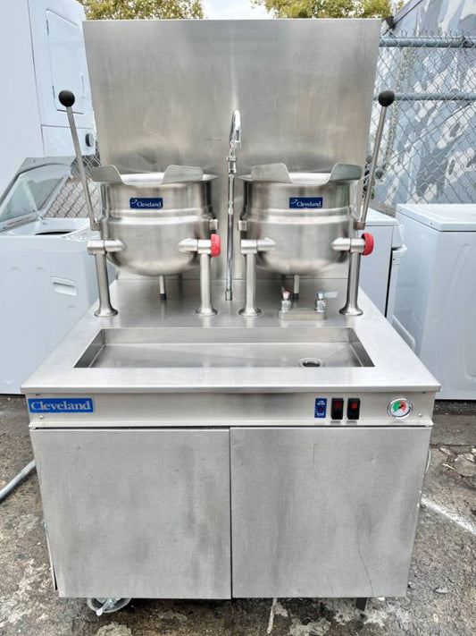 Commercial Cleveland Range 36GMK66200 Twin 6 Gal Gas Kettle Cabinet * Used Condition