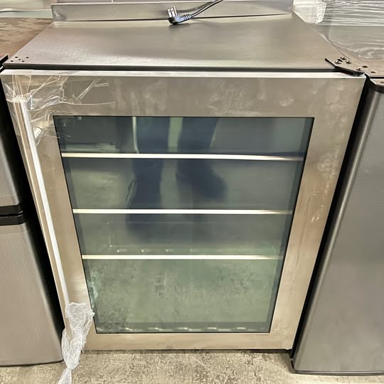 24 INCH U-Line  UHBV024SG01A Beverage Center , Wine Storage, Glass Door Stainless Frame, 115V, new open box