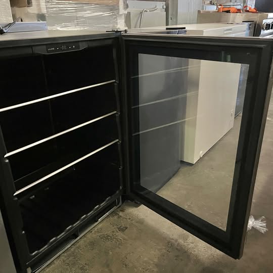 24 INCH U-Line  UHBV024SG01A Beverage Center , Wine Storage, Glass Door Stainless Frame, 115V, new open box