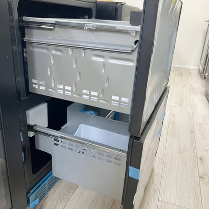 24 INCH Thermador  T24UC905DP Built-In Under Counter Double Drawer Freezer Refrigerator 4.3 cu. ft. , Sabbath Mode Star K Custom Panel-Ready * New Open Box