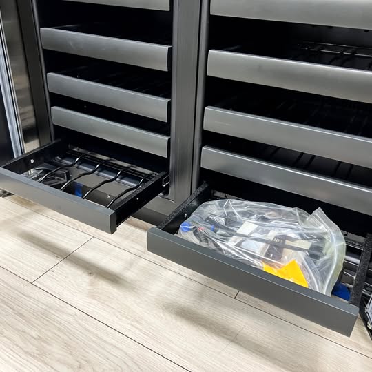 36 INCH U-Line 3000 Series U3036WCWCINT60A Built-In Wine Storage  62 Bottle  Dual Zone * New Open Box * Panel Ready