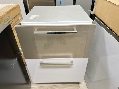 24 INCH SUBZERO ID24R  Integrated Double Drawer Under Counter Smart Refrigerator with 4.0 cu. ft. Capacity, Full Extension Drawers, LED Lighting, Interactive Control Panel, Sabbath, Star-K, Energy Star,  Panel Ready * New Open Box *