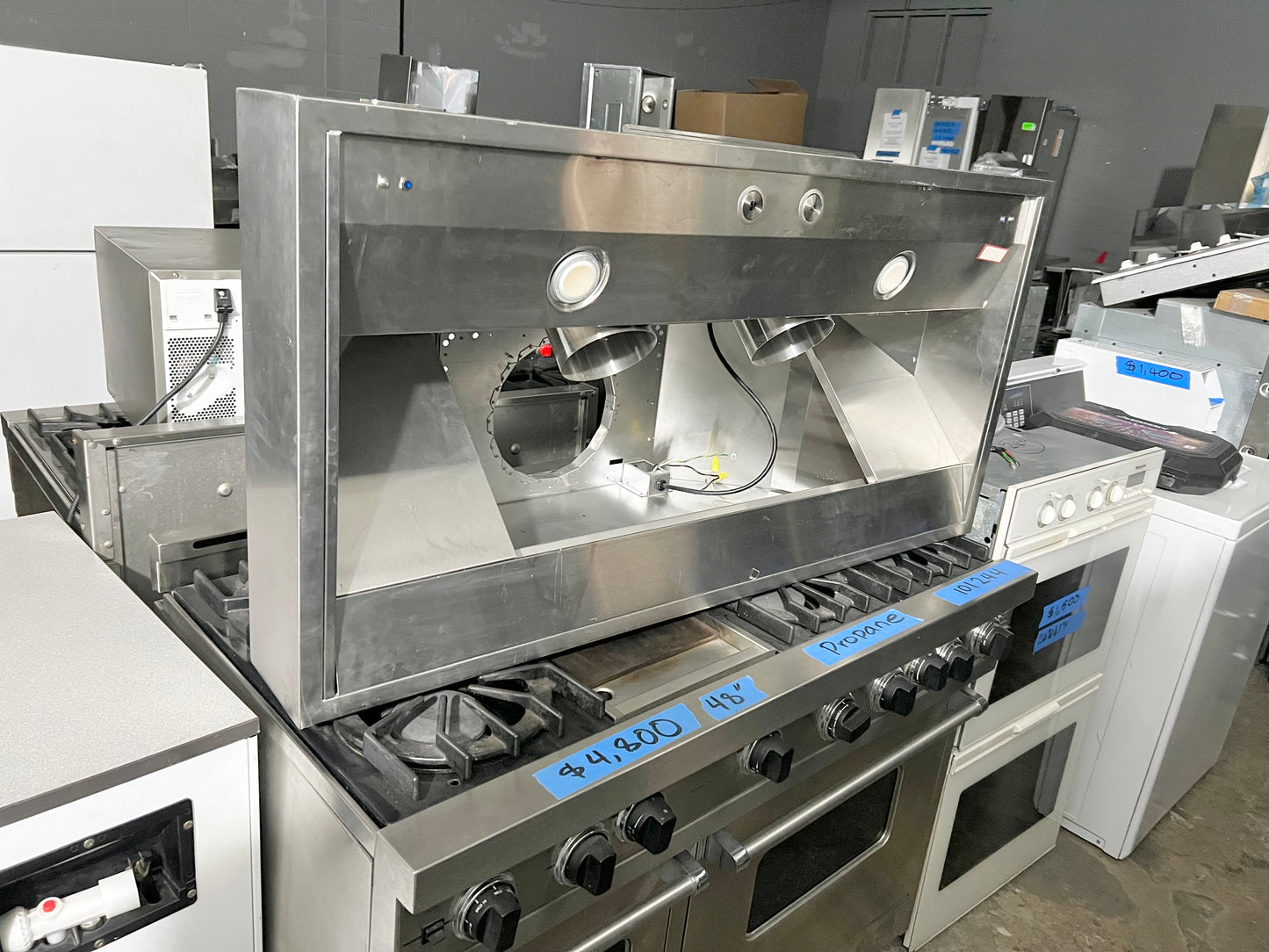 48 INCH Viking 5 Series  VCWH54848SS  Wall Mount Range Hood * New Open Box * Stainless Steel , Blower 1200 CFM Sold Separately