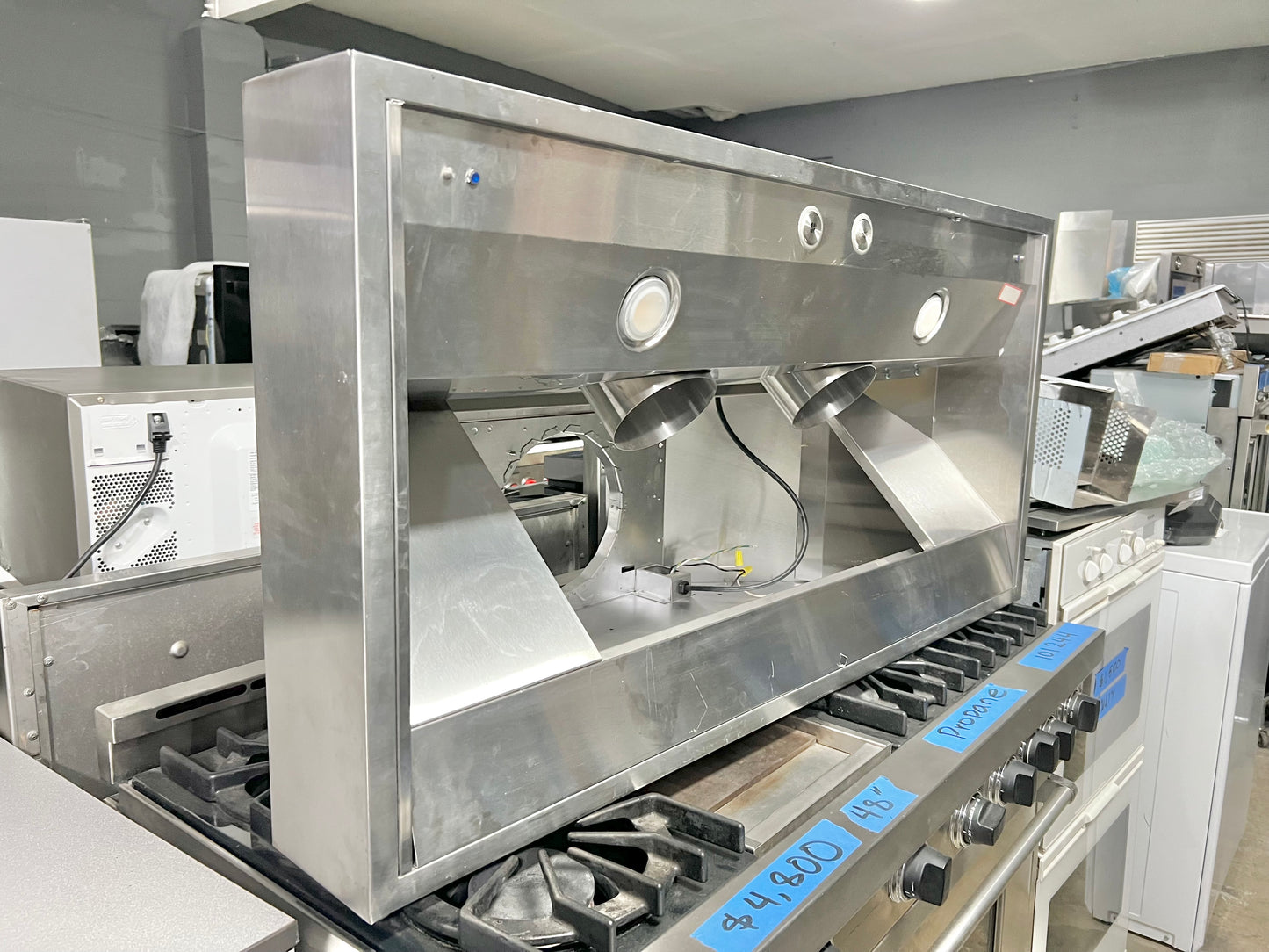 48 INCH Viking 5 Series  VCWH54848SS  Wall Mount Range Hood * New Open Box * Stainless Steel , Blower 1200 CFM Sold Separately
